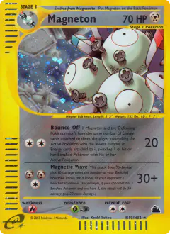 Magneton H19/H32 Rare Holo card from Skyridge